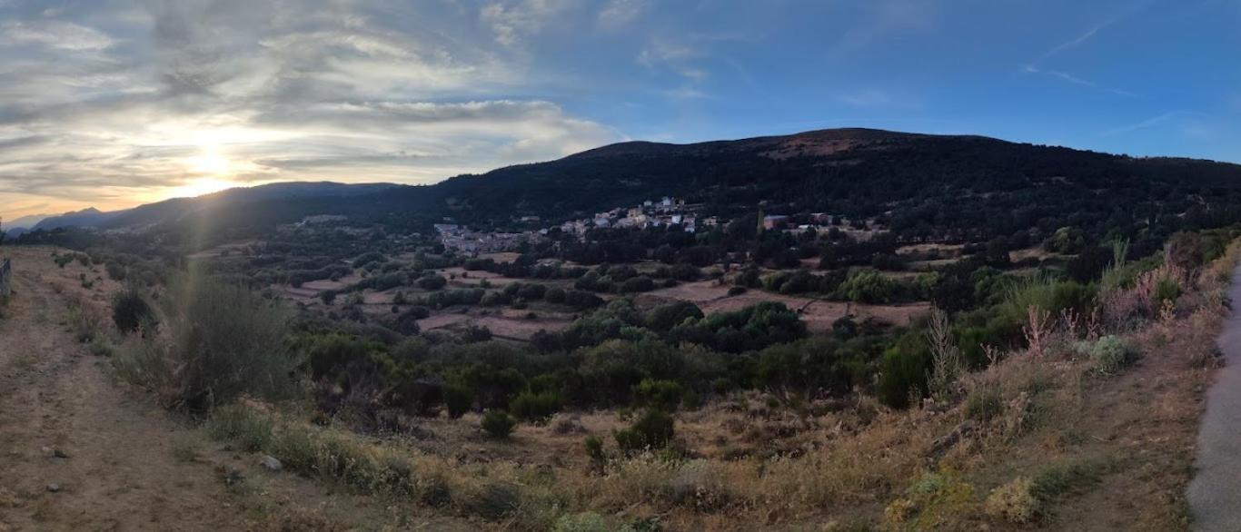 La Pasailla De Gredos Vendégház Navacepeda de Tormes Kültér fotó