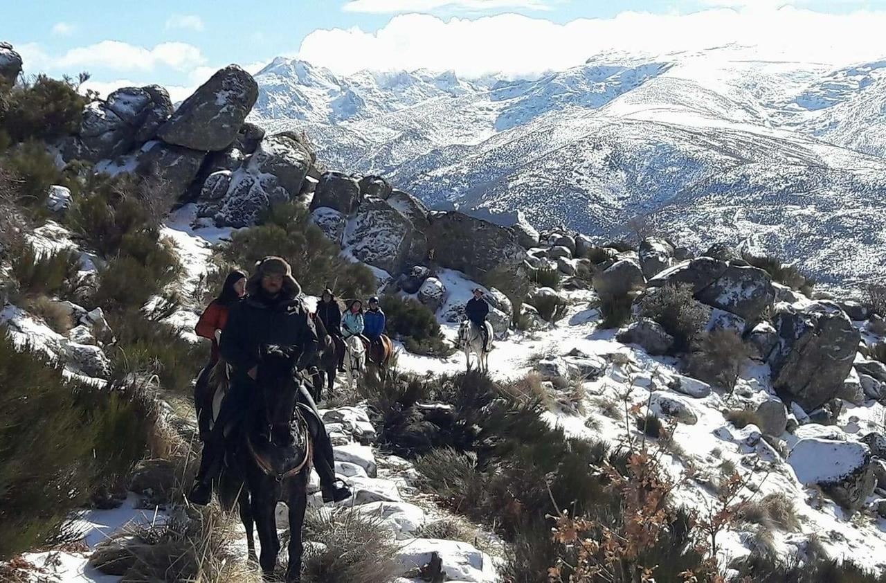 La Pasailla De Gredos Vendégház Navacepeda de Tormes Kültér fotó